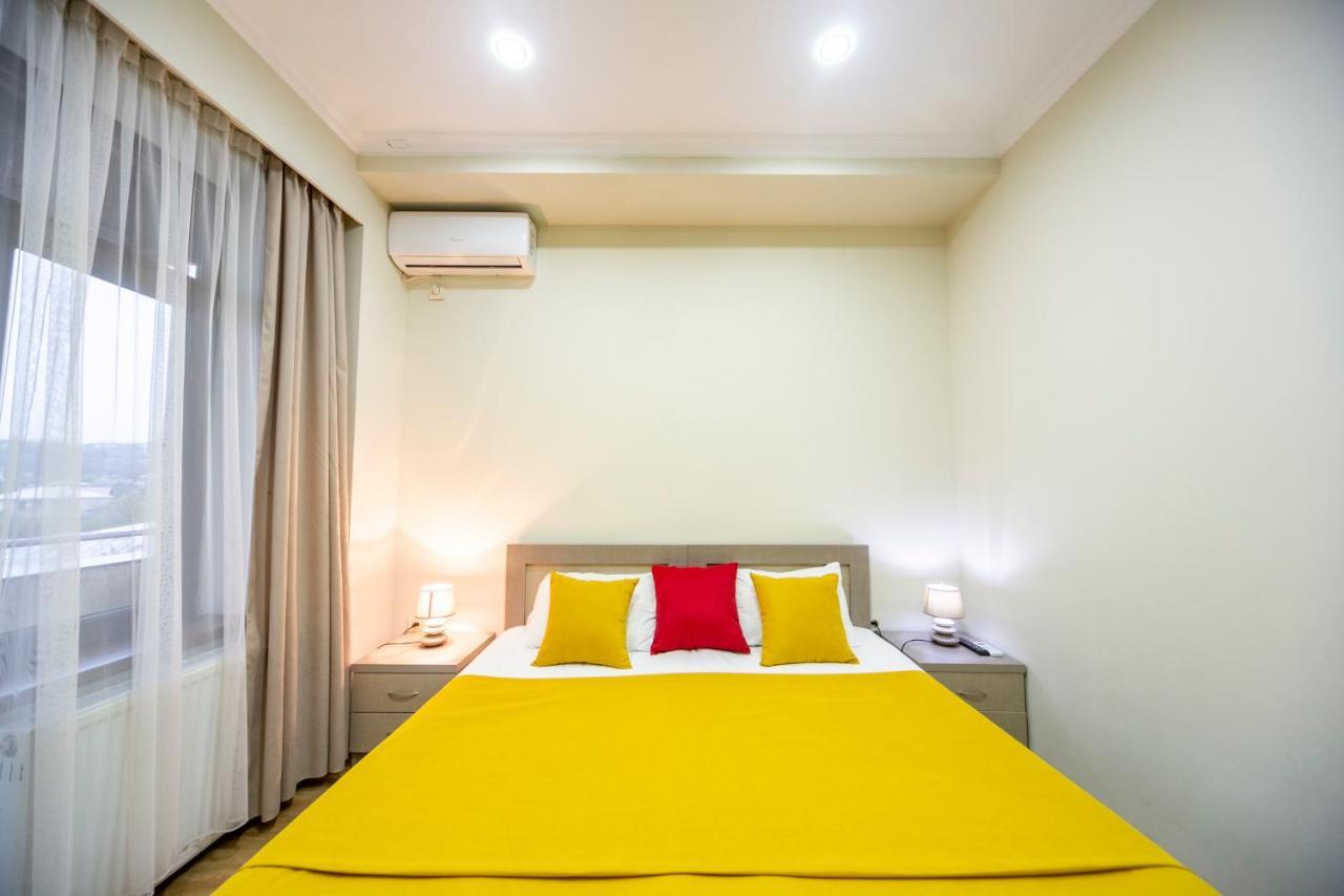 Tskaltubo Hotel Terrace エクステリア 写真